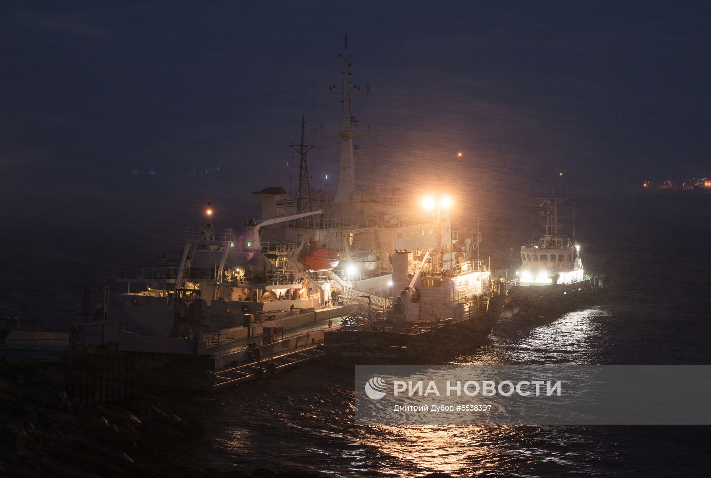 Встреча гидрографического судна Северного флота из экспедиции