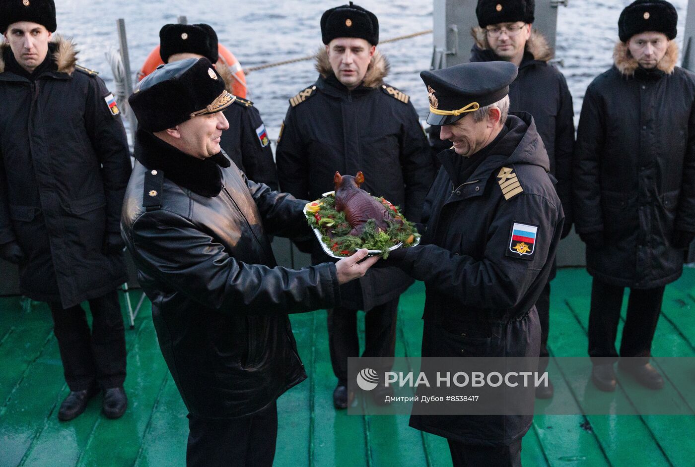 Встреча гидрографического судна Северного флота из экспедиции