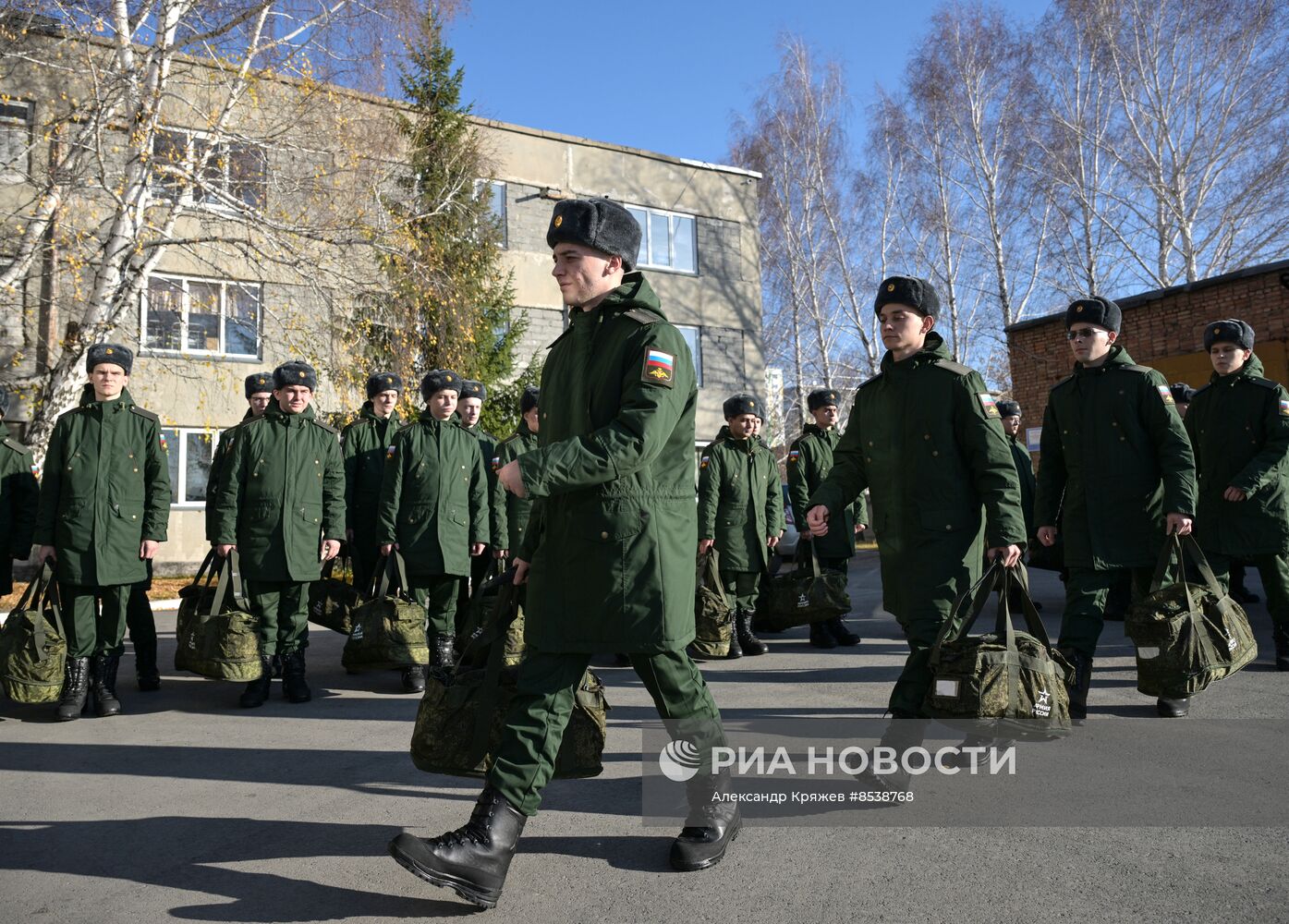 Отправка призывников к местам службы