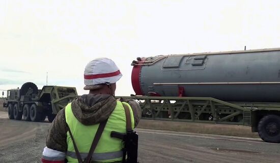 Ракетный комплекс "Авангард" заступил на боевое дежурство в Оренбургской области