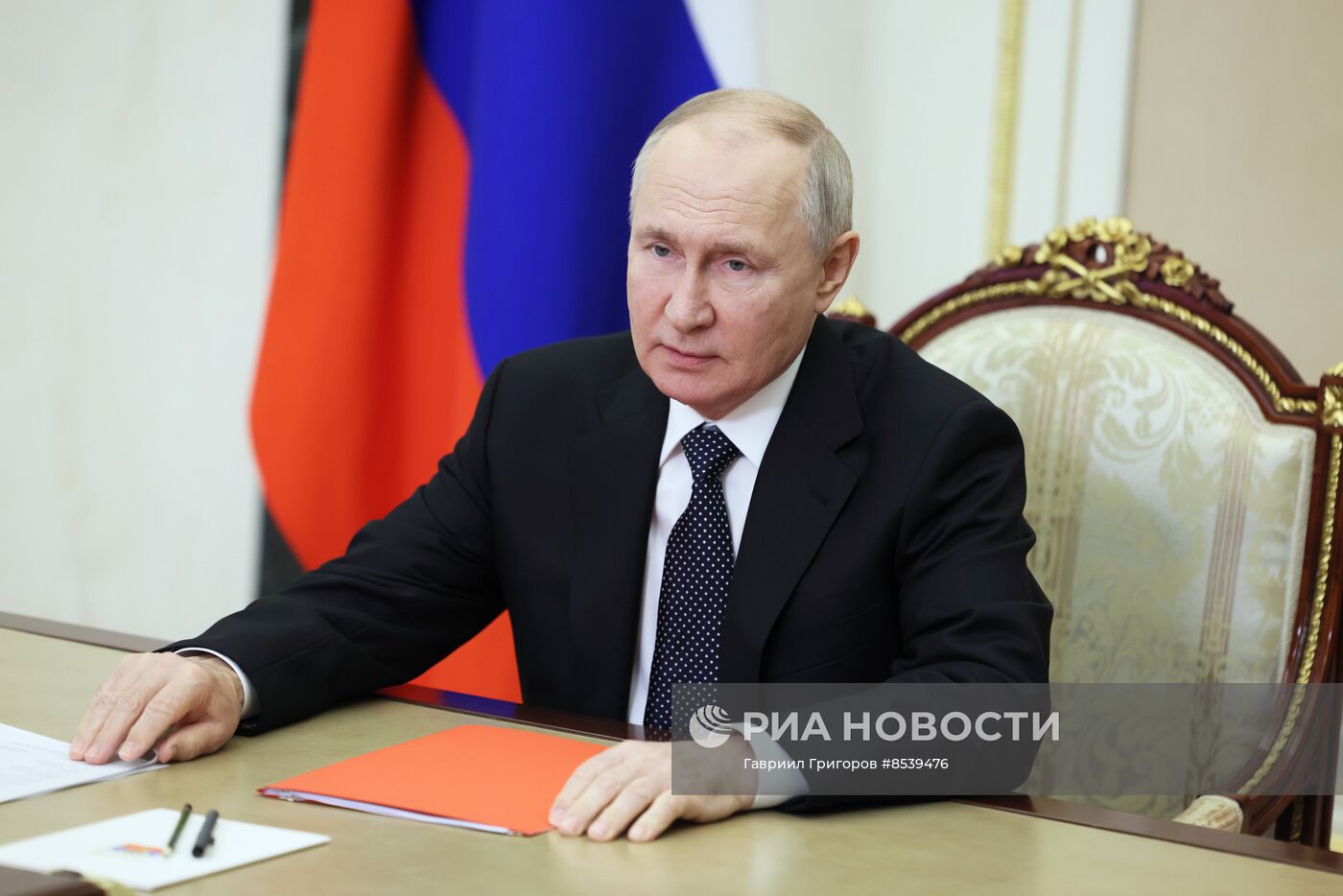 Президент РФ В. Путин провел совещание Совбеза РФ