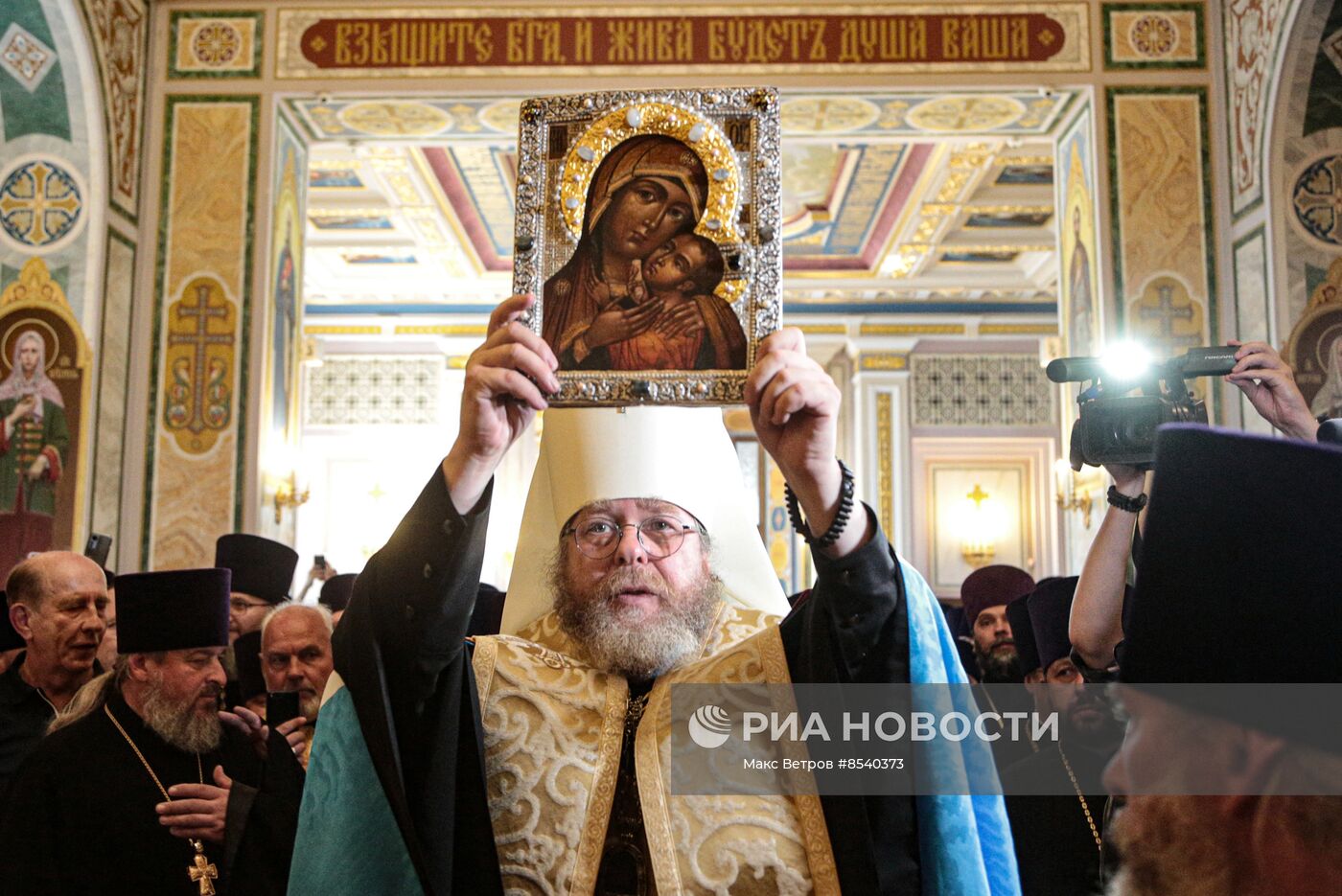 Торжественная встреча нового главы митрополии Крыма Тихона