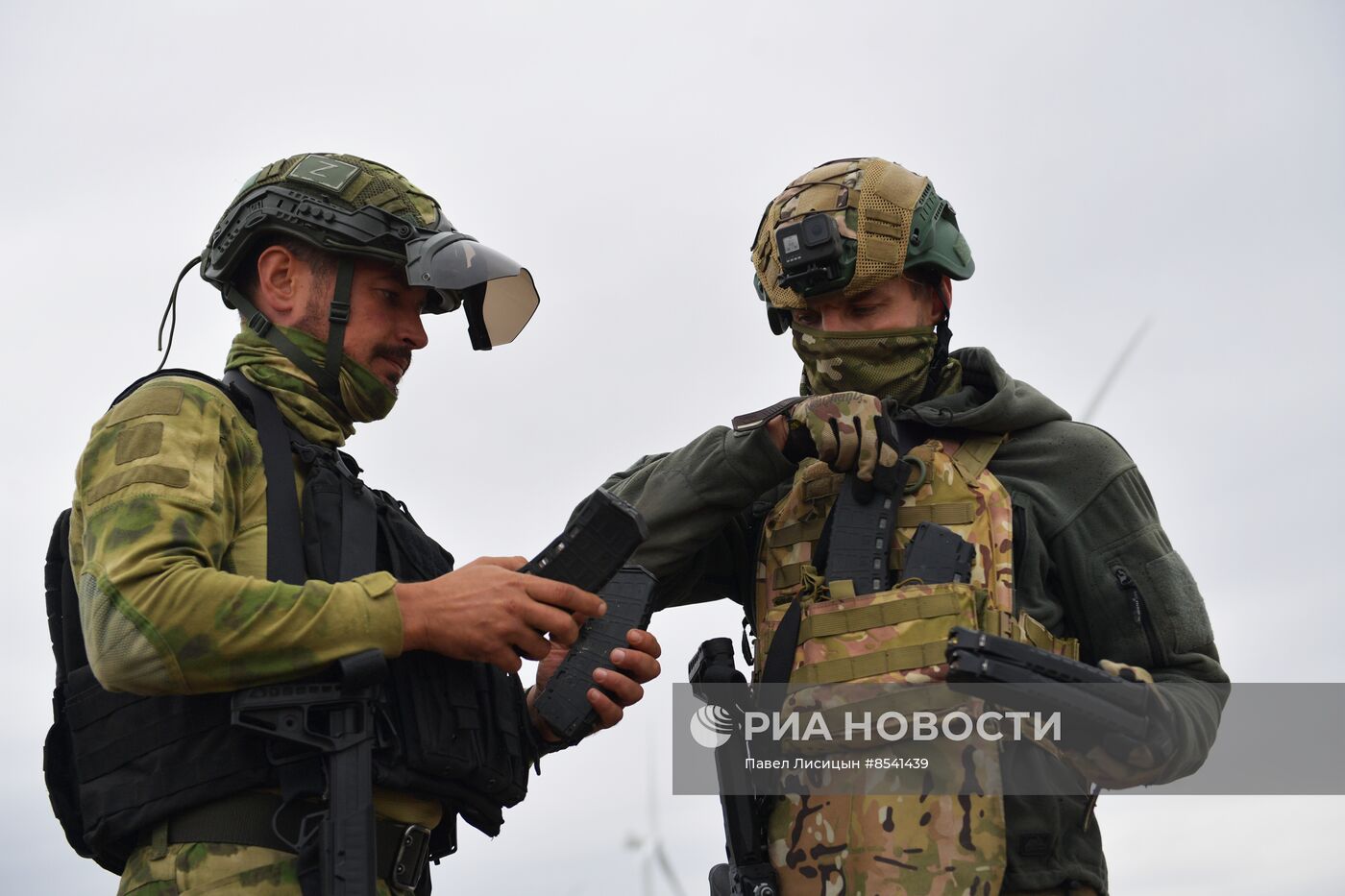 Подготовка подразделений отдельной казачьей бригады "Днепр" на полигоне в Запорожской области