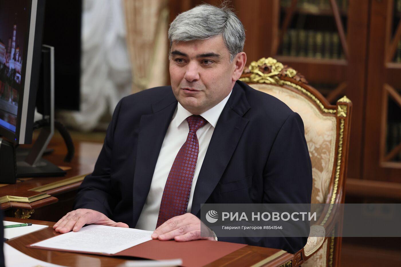 Президент РФ В. Путин провел встречу с главой Кабардино-Балкарии К. Коковым