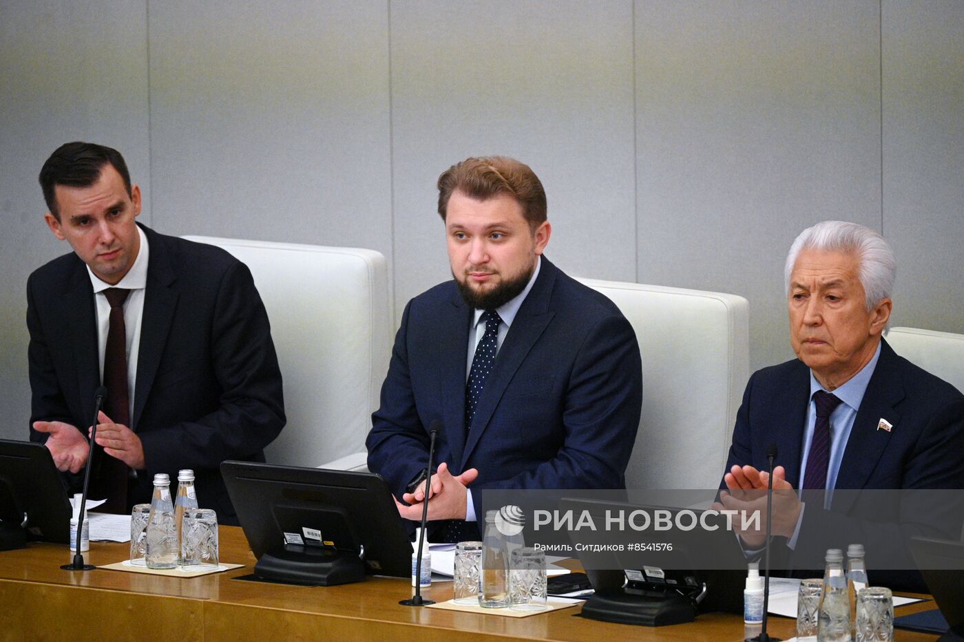 Парламентские слушания в Госдуме РФ