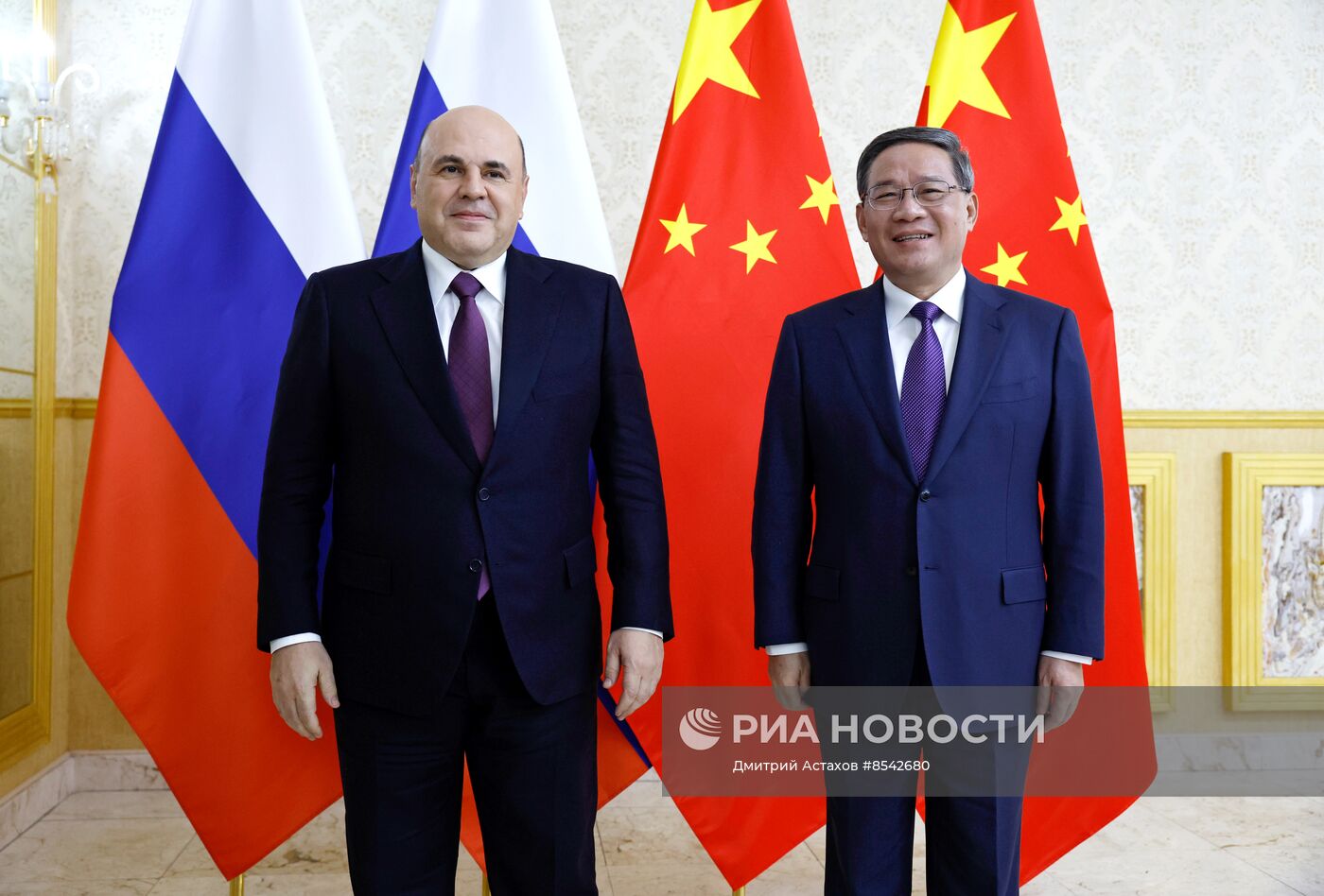 Премьер-министр РФ М. Мишустин принял участие в работе межправительственного совета стран ЕАЭС и Совета глав правительств СНГ и государств - членов ШОС в Бишкеке