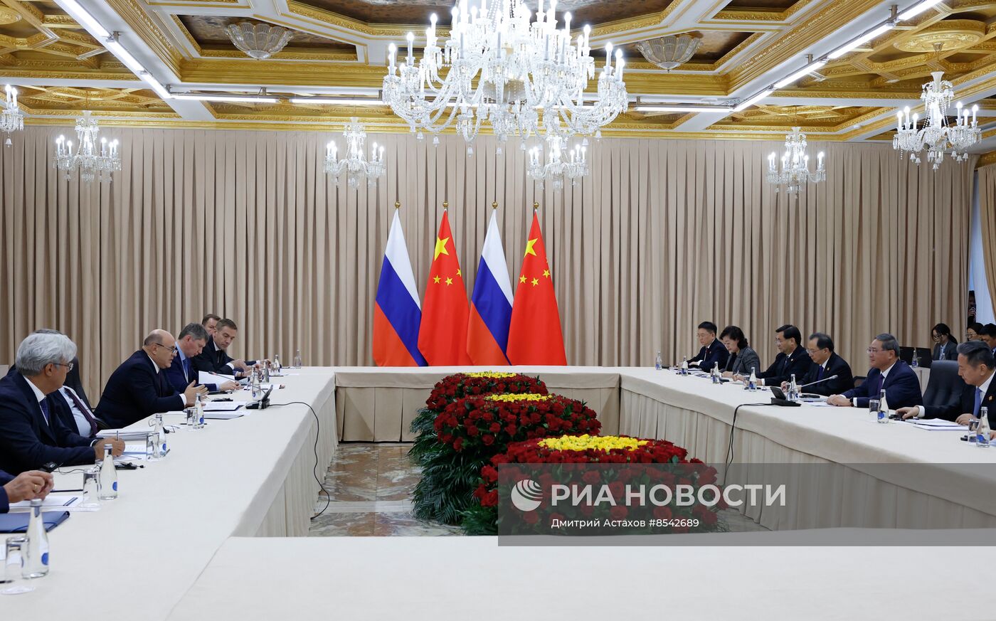 Премьер-министр РФ М. Мишустин принял участие в работе межправительственного совета стран ЕАЭС и Совета глав правительств СНГ и государств - членов ШОС в Бишкеке
