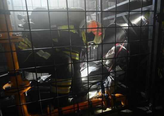 Тренировка пожарных и спасателей Москвы 