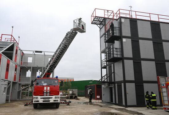 Тренировка пожарных и спасателей Москвы 