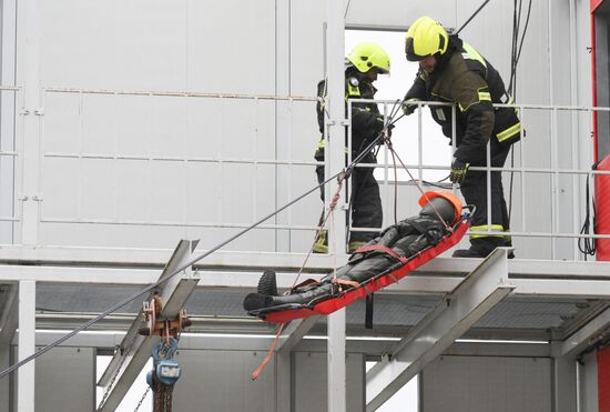 Тренировка пожарных и спасателей Москвы 