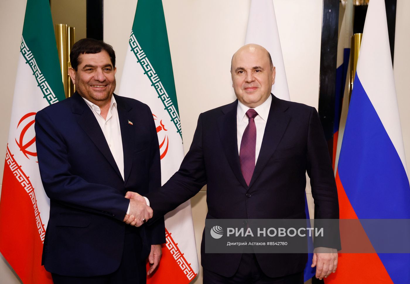 Премьер-министр РФ М. Мишустин принял участие в работе межправительственного совета стран ЕАЭС и Совета глав правительств СНГ и государств - членов ШОС в Бишкеке