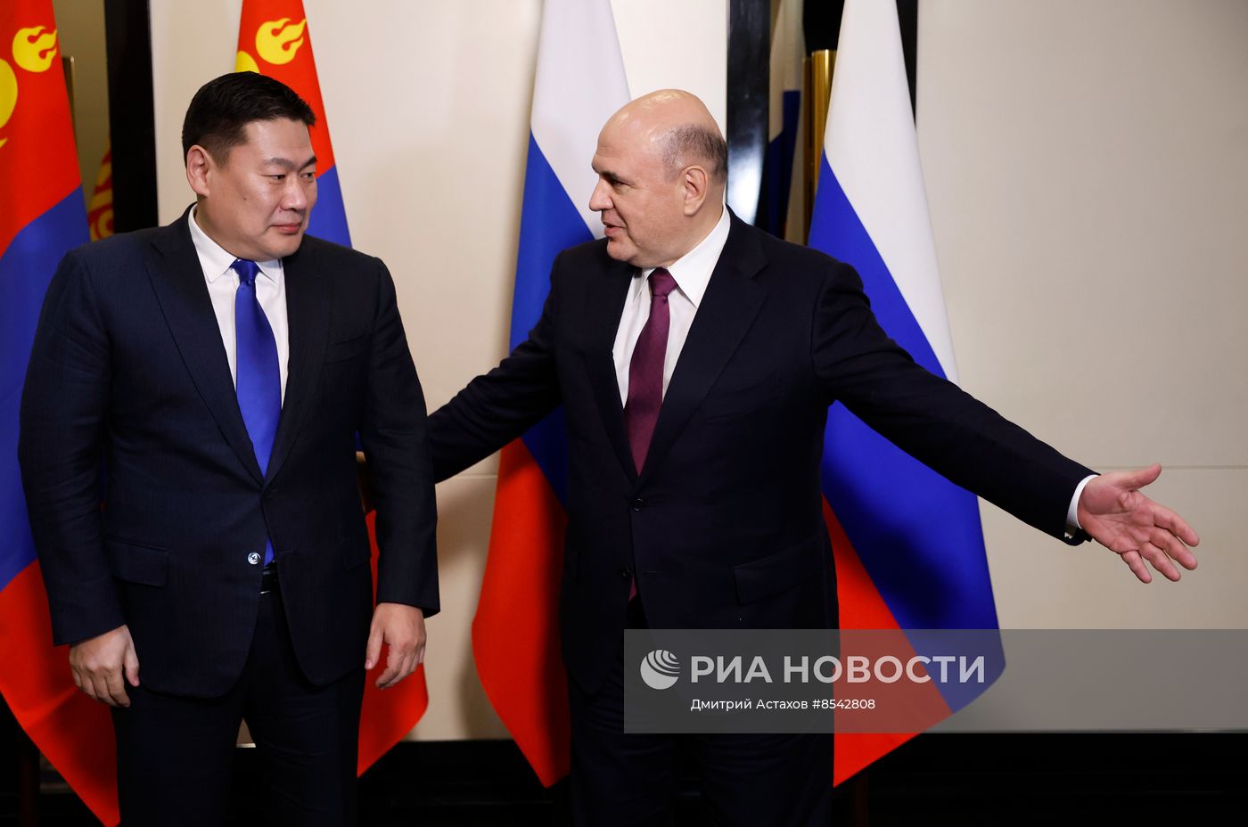 Премьер-министр РФ М. Мишустин принял участие в работе межправительственного совета стран ЕАЭС и Совета глав правительств СНГ и государств - членов ШОС в Бишкеке