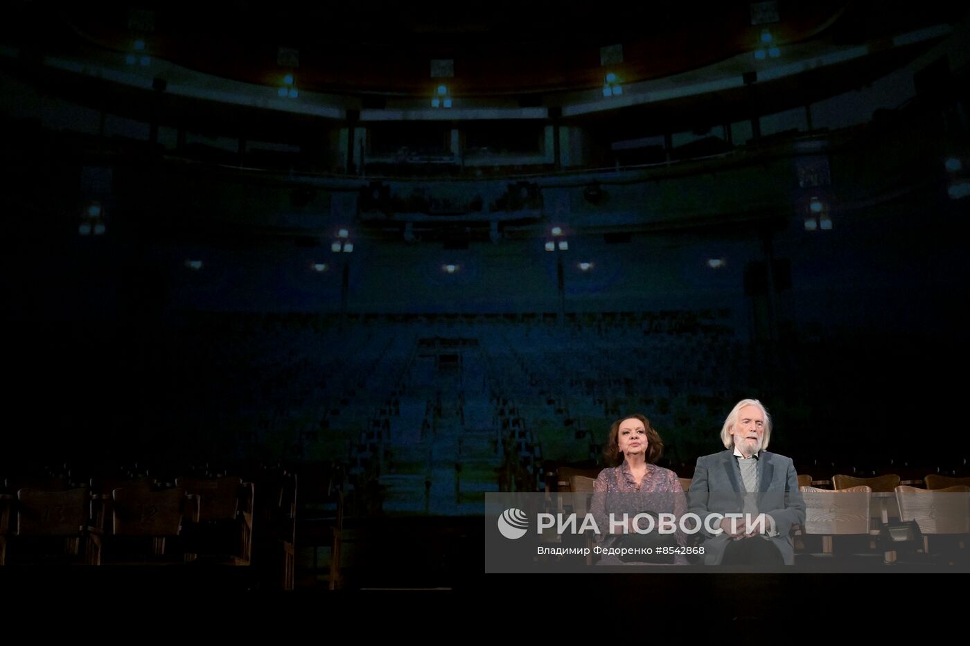 Спектакль "9 ряд. 10, 11 место" в МХТ им. А.П. Чехова