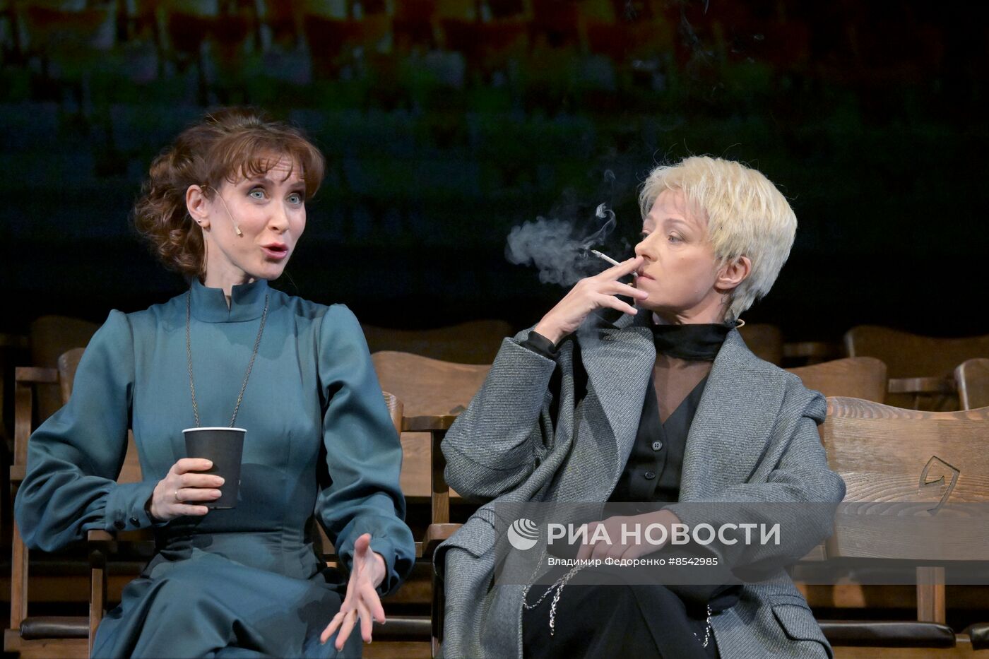 Спектакль "9 ряд. 10, 11 место" в МХТ им. А.П. Чехова