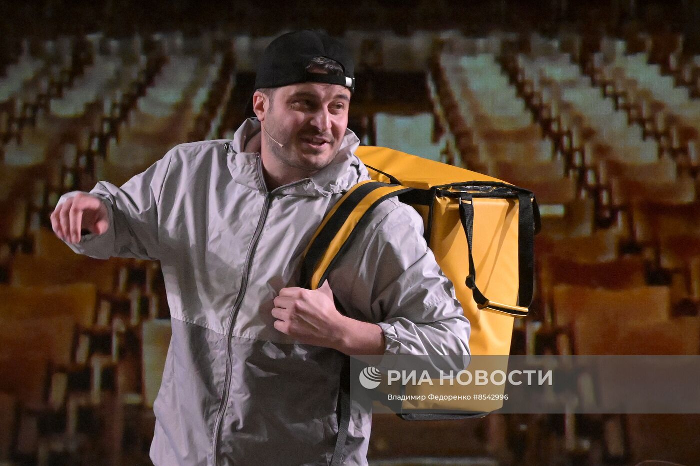 Спектакль "9 ряд. 10, 11 место" в МХТ им. А.П. Чехова