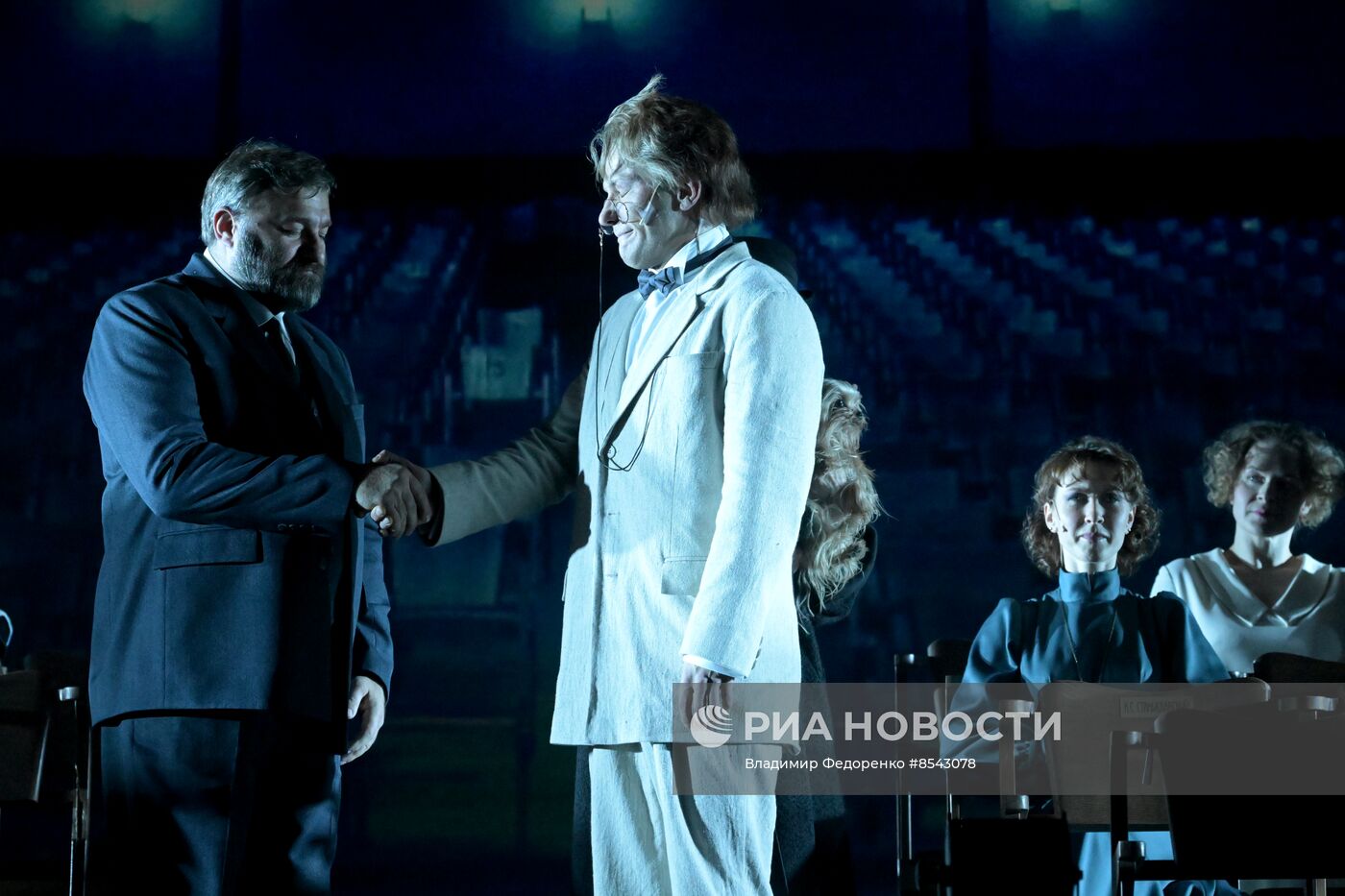 Спектакль "9 ряд. 10, 11 место" в МХТ им. А.П. Чехова