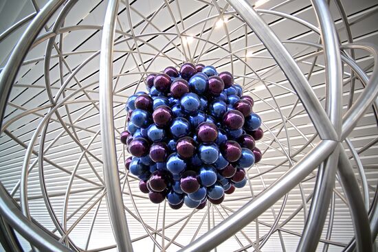 Инсталляция в павильоне "Атом" на ВДНХ. Место: Россия, Москва. Автор: Владимир Астапкович/РИА Новости. Павильон "Атом" на ВДНХ