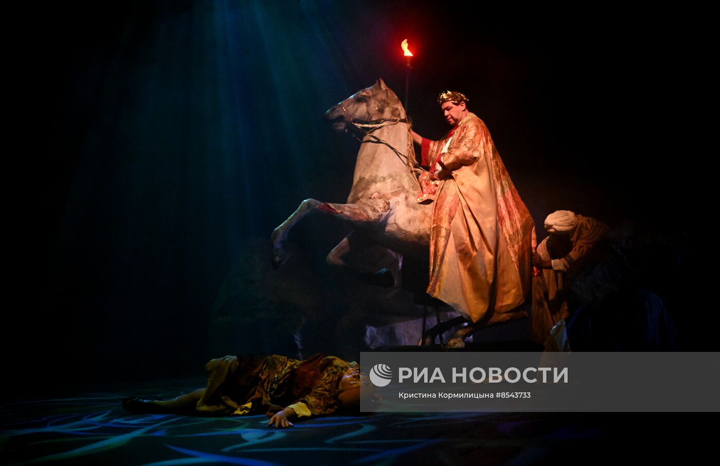 Спектакль "Иуда?" в театре "Модерн"