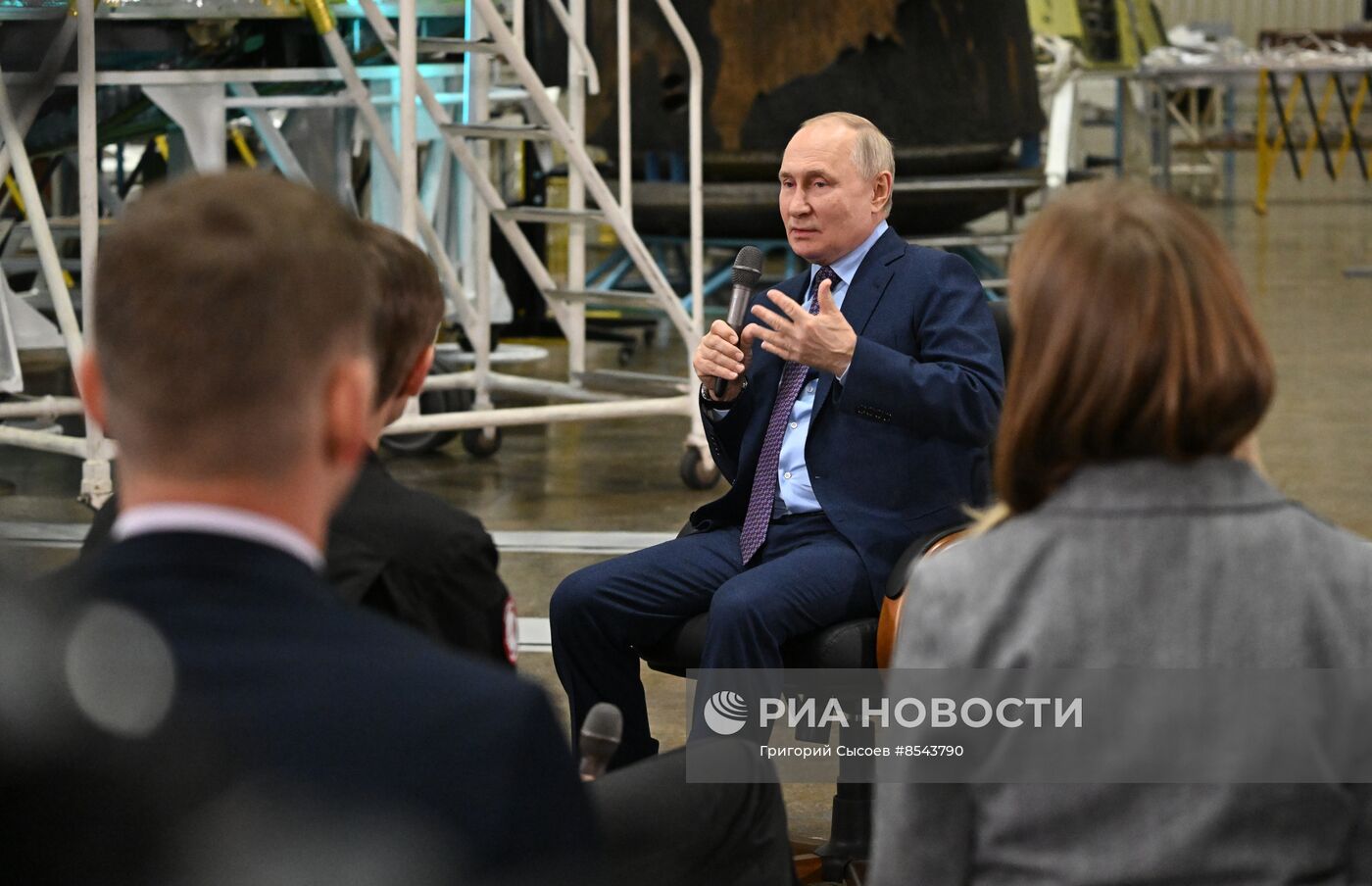 Президент РФ В. Путин посетил ПАО "РКК "Энергия" им. С.П. Королёва"