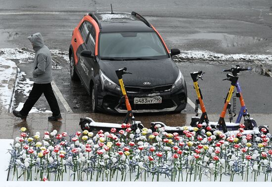 Снег в Москве 