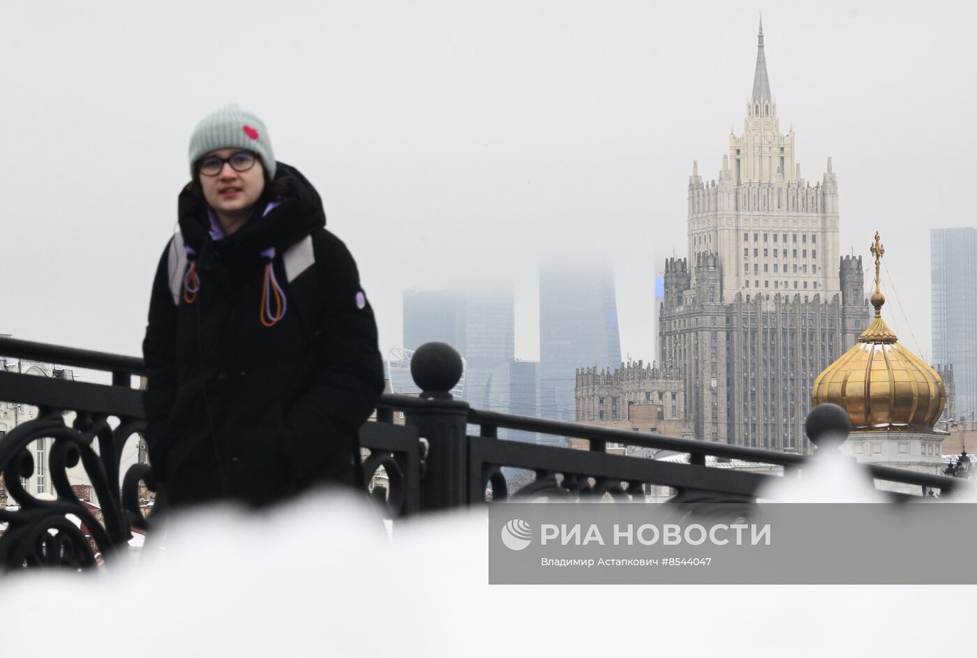 Снег в Москве 