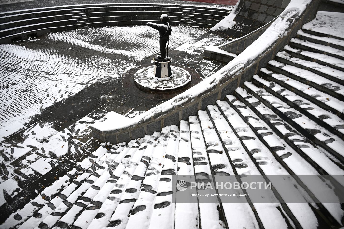 Снег в Москве