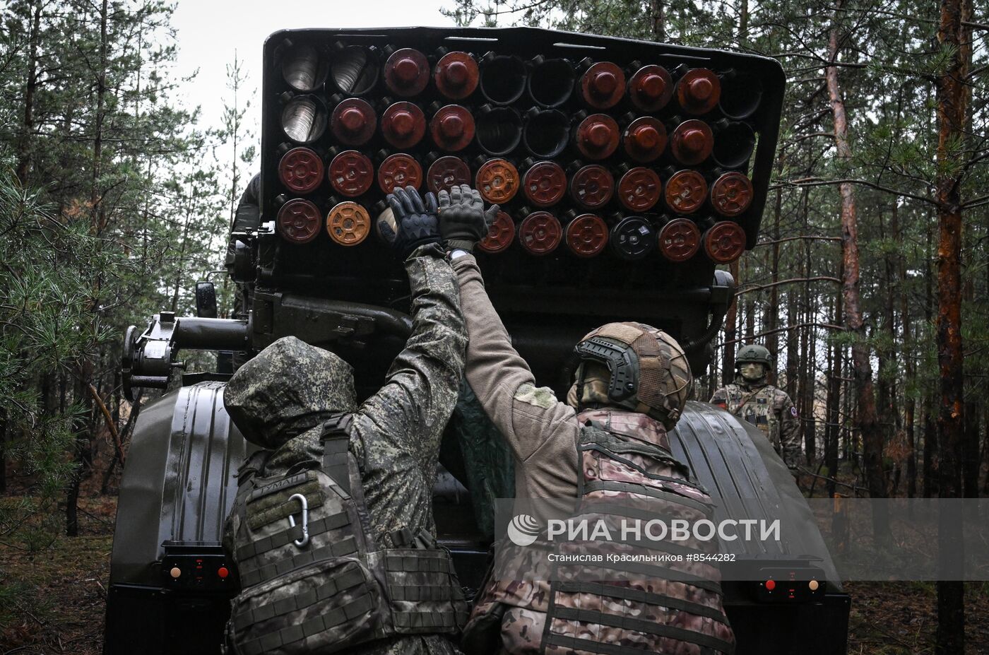 Боевая работа реактивной артиллерийской батареи ЦВО на Краснолиманском направлении