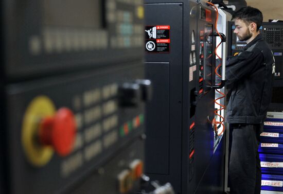 Металлообработка на заводе "Титан" в Тамбове