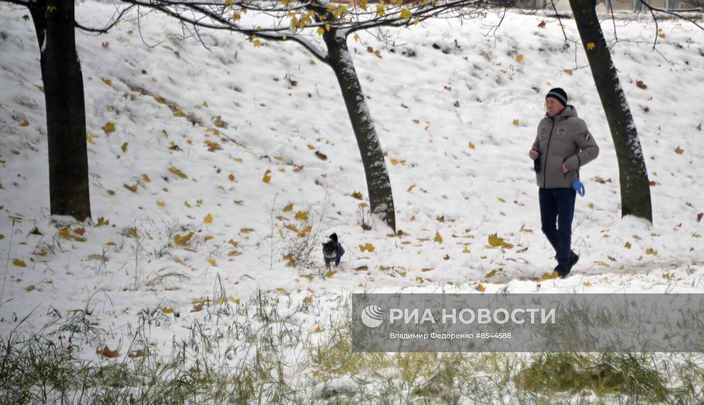 Снег в Москве