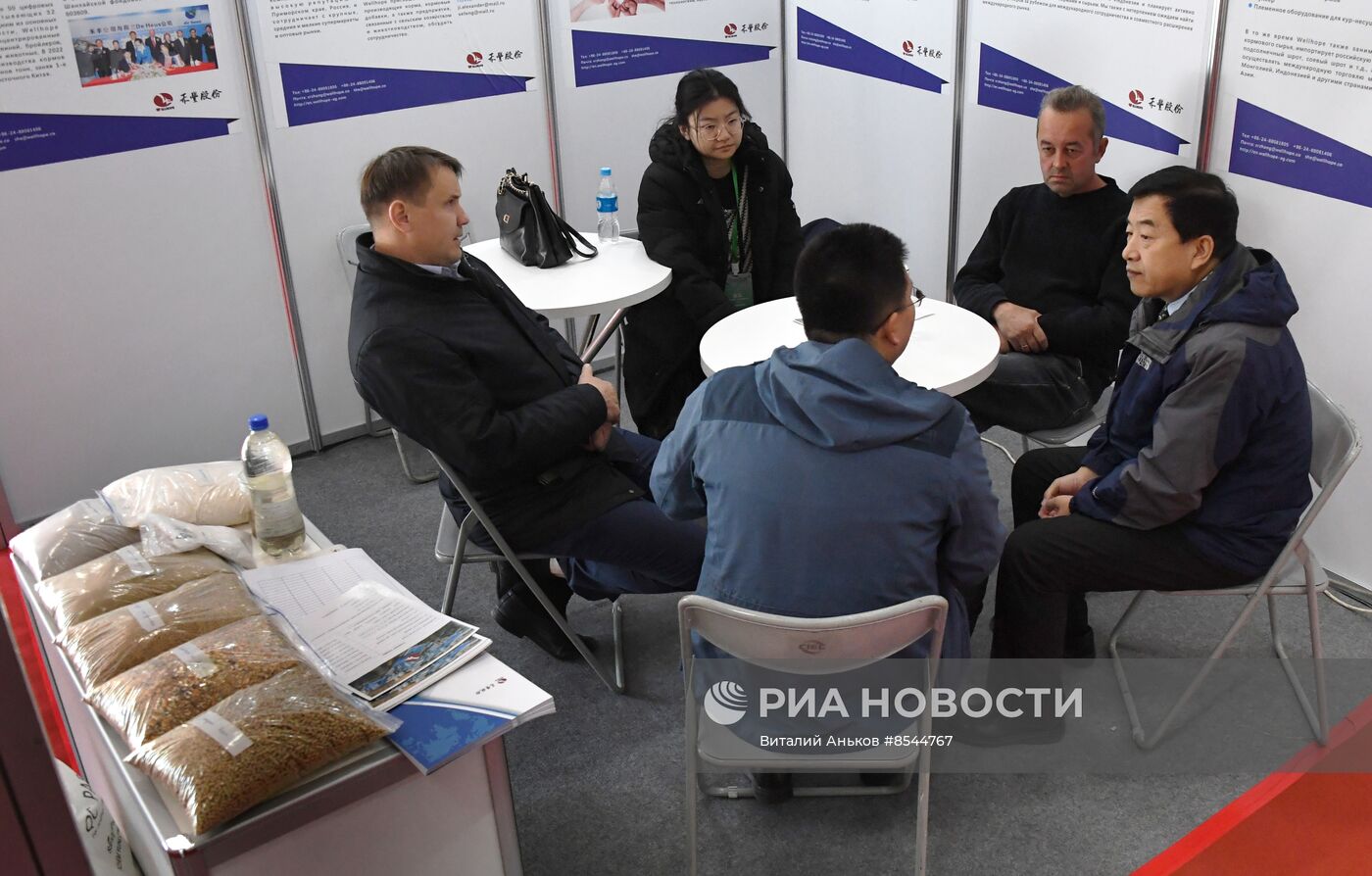 Китайско-российская выставка сельхозпродукции во Владивостоке