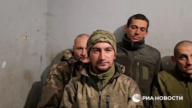 Группа военных ВСУ сдалась в плен российским войскам под Купянском