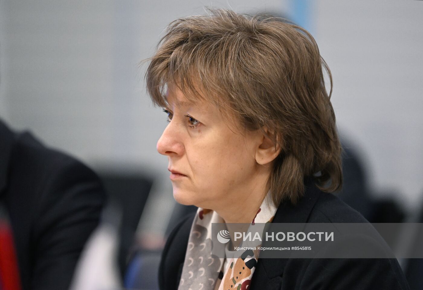 Встреча В. Никишиной с заместителем председателя совета министров Кубы Р. Руисом