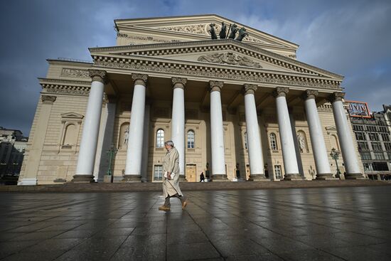 Теплая погода в Москве 