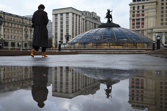 Теплая погода в Москве 