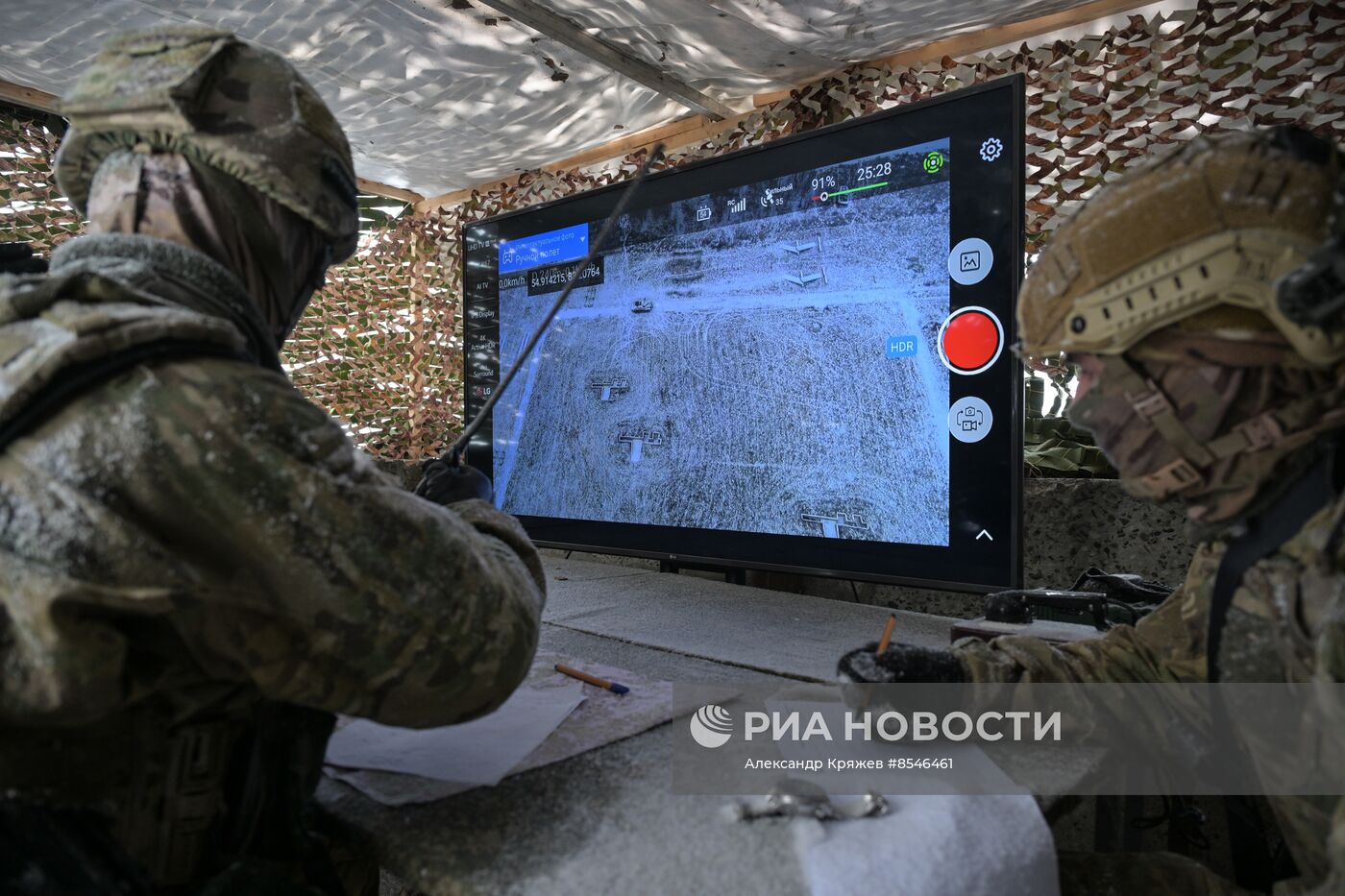 Практические занятия курсантов кафедры разведки Новосибирского высшего военного командного училища