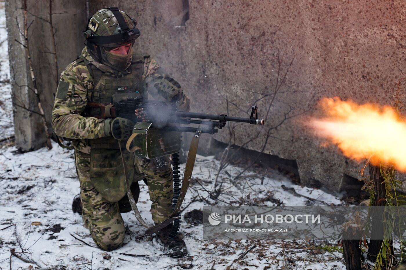 Практические занятия курсантов кафедры разведки Новосибирского высшего военного командного училища