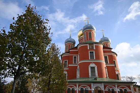 Мэр Москвы С. Собянин посетил Донской ставропигиальный мужской монастырь