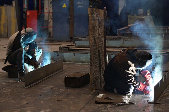 Строительство скоростных катамаранов на Средне-Невском судостроительном заводе