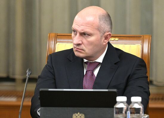 Премьер-министр РФ М. Мишустин провел заседание правительства РФ