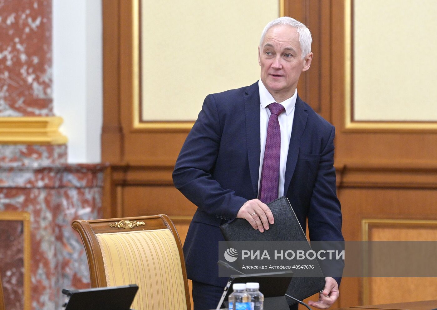 Премьер-министр РФ М. Мишустин провел заседание правительства РФ