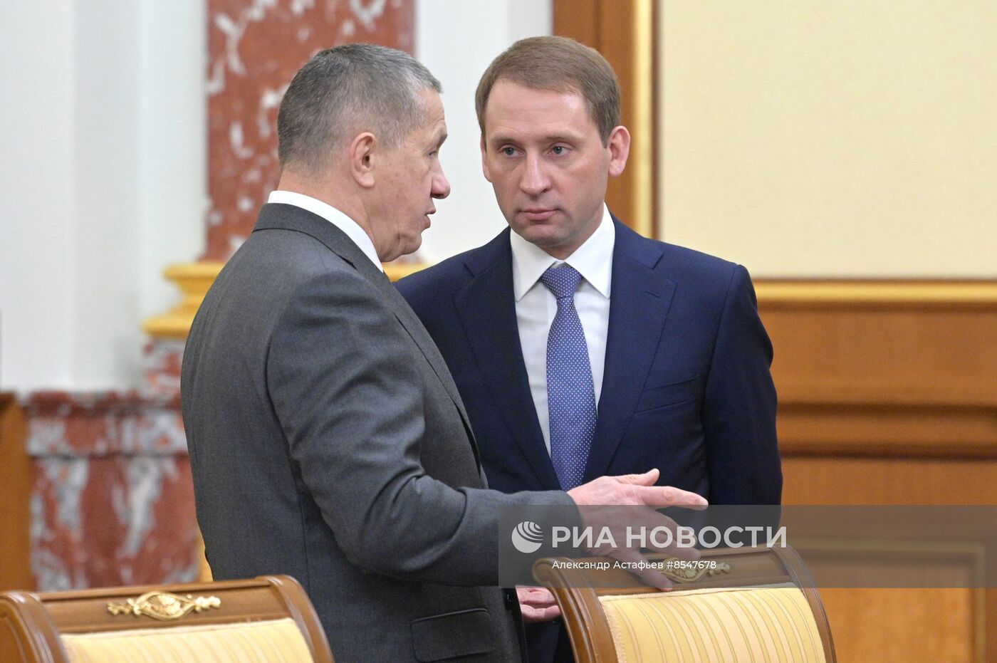 Премьер-министр РФ М. Мишустин провел заседание правительства РФ