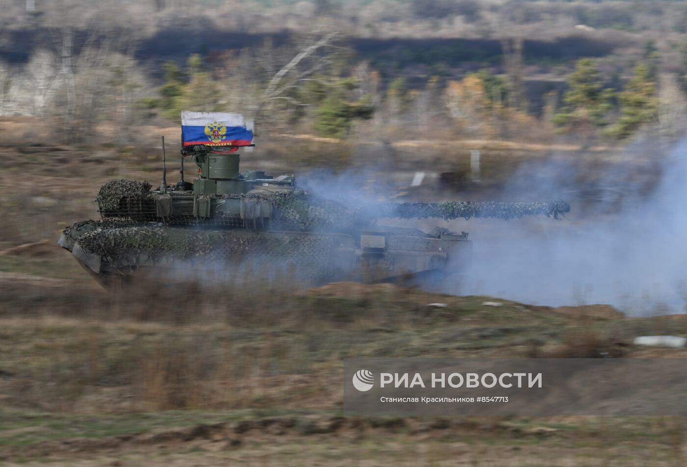 Боевое слаживание экипажей танков Т-90М "Прорыв" в зоне СВО