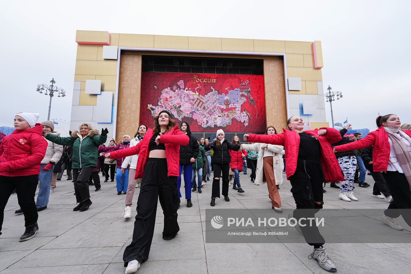 Выставка "Россия". Церемония открытия экспозиции РДДМ и РСВ