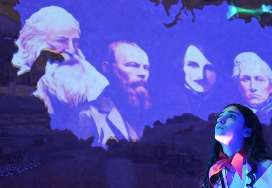 Выставка "Россия". Экспозиция РДДМ и РСВ