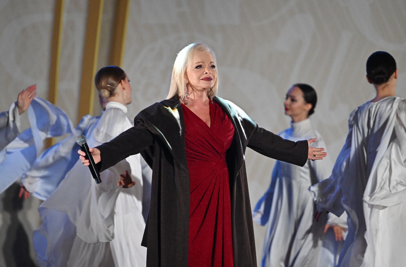 Выставка "Россия". Концерт ко Дню народного единства "Книга народной мудрости"