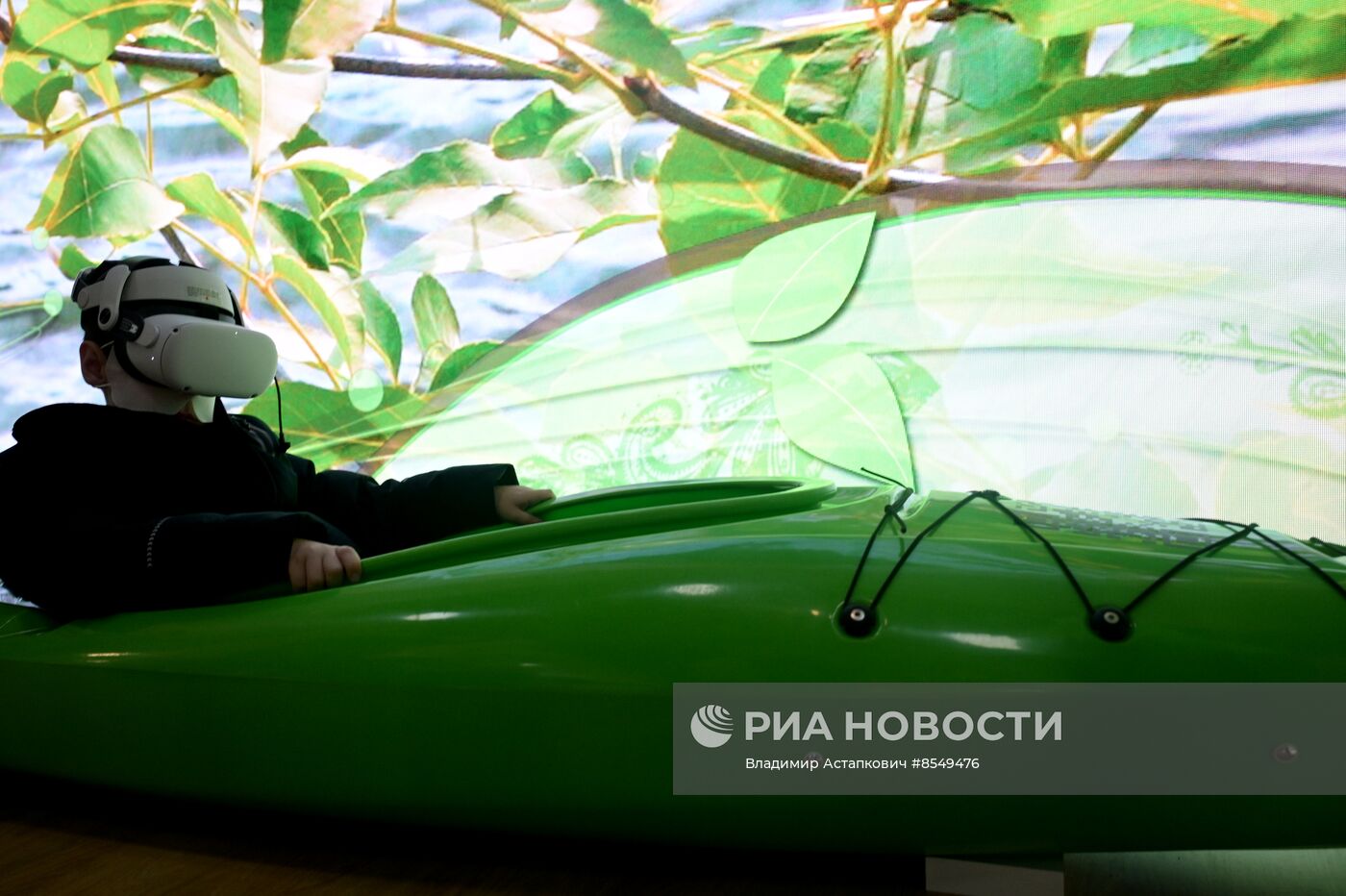 Работа выставки "Россия"