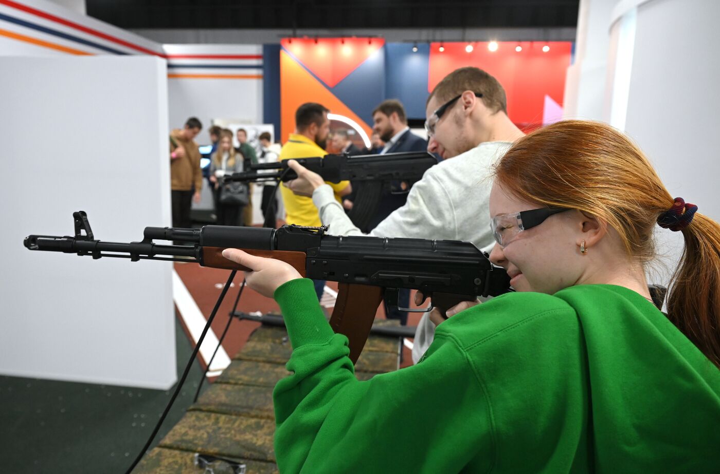 Работа выставки "Россия"