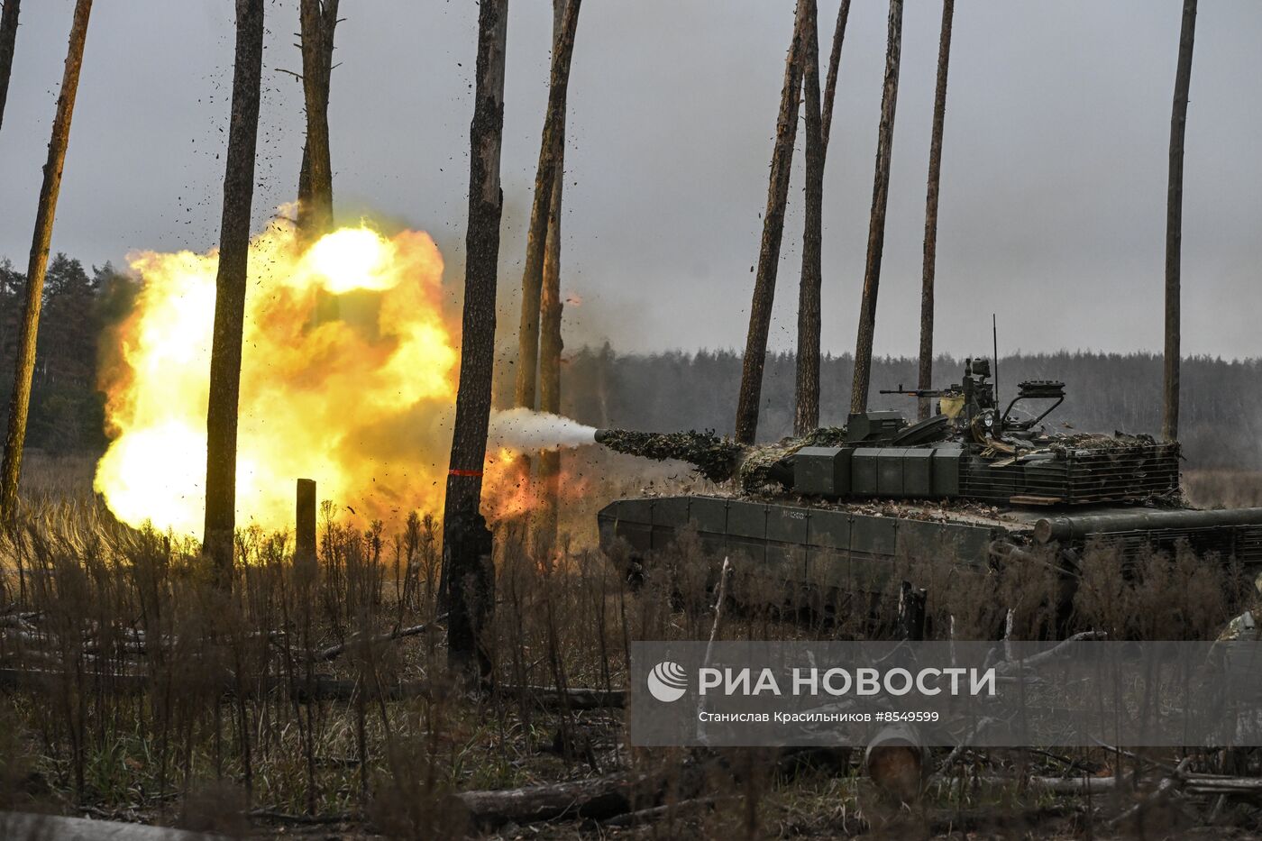 Боевая работа экипажей танков Т-80 на Краснолиманском направлении СВО