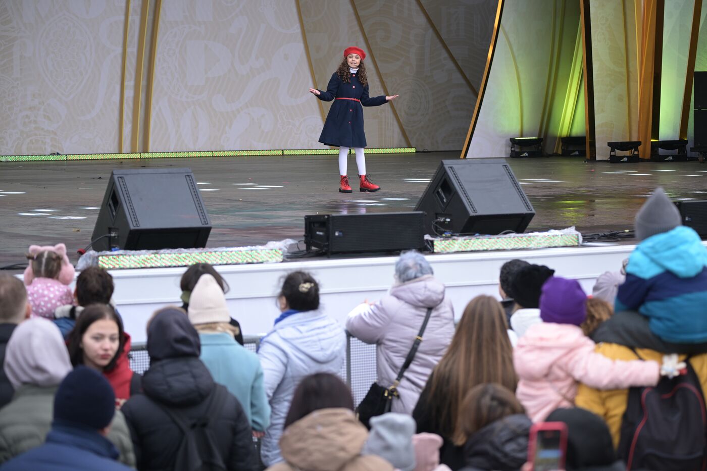 Выставка "Россия". Международный конкурс детского и юношеского творчества "Роза ветров"