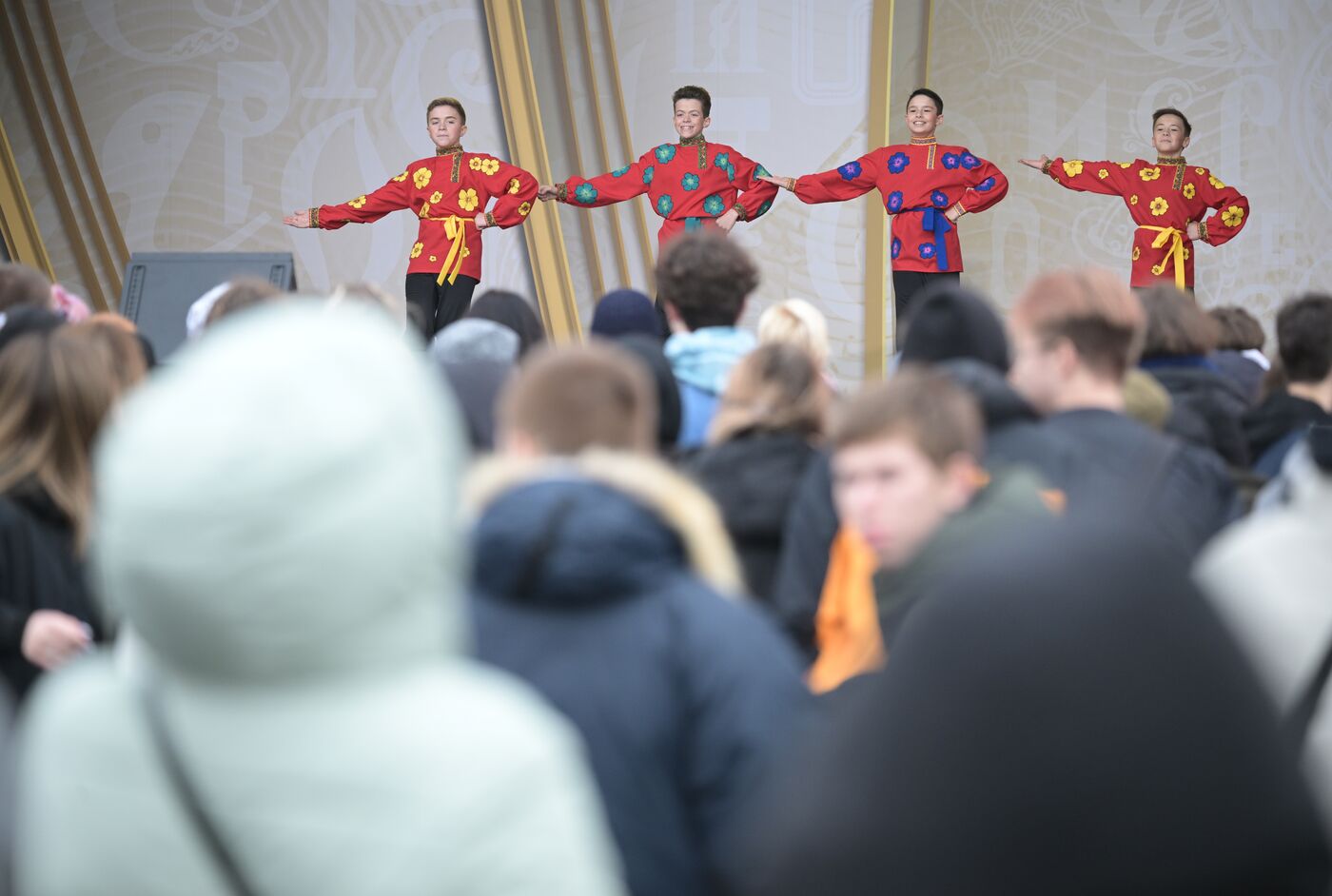 Выставка "Россия". Международный конкурс детского и юношеского творчества "Роза ветров"